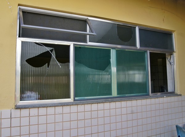 Cartão e R$5 mil são furtados de residência no bairro Doutor Xavier