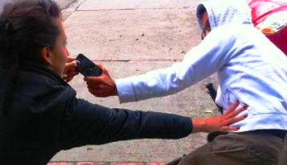 Após roubo de celular, autor é preso