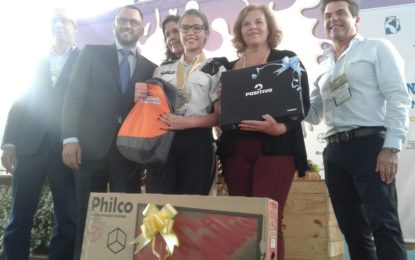 Aluna do CTPM de Barbacena, 1ª colocada no Concurso de Redação, recebe premiação em Belo Horizonte