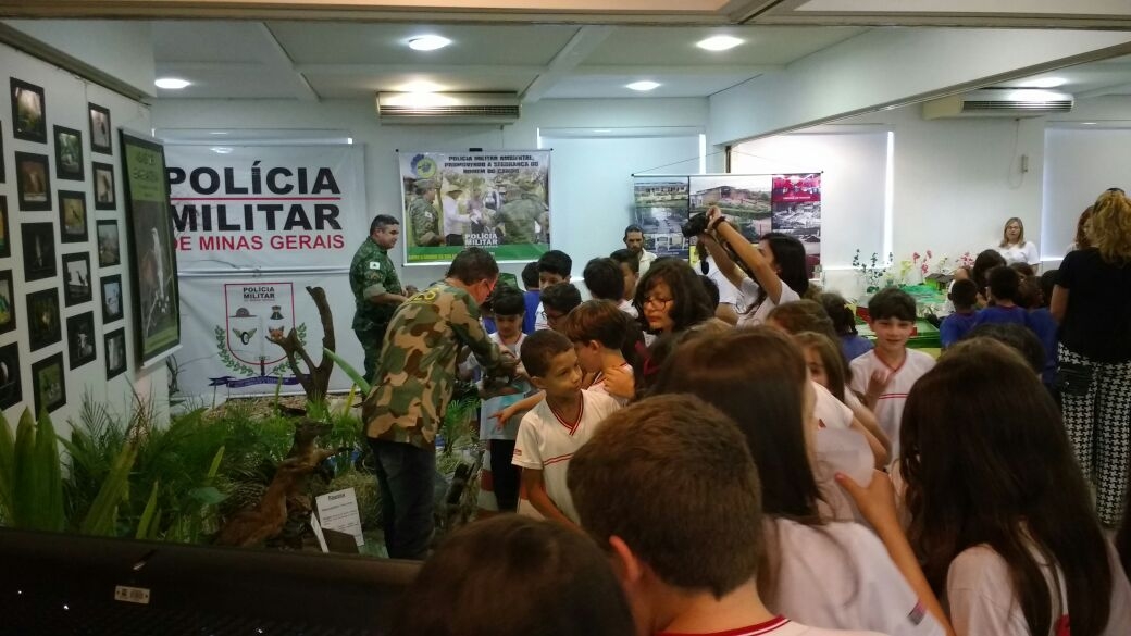 13ªCia PM Ind MAT promove a VI Semana Ambiental Integrada