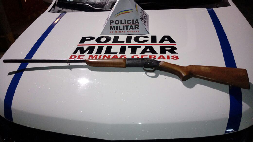 Arma é localizada em meio a escombros de prédios no Nova Cidade