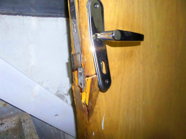 Trio rouba R$4 mil de residência no Povoado Costas da Mantiqueira