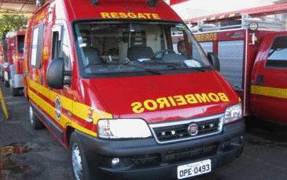 MOTOCICLISTA FICA FERIDO EM COLISÃO COM CARRO