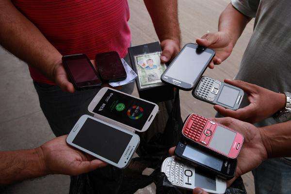 Anatel deverá bloquear celulares sem certificação