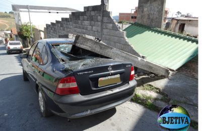 Caminhão causa queda de muro no Bairro Santa Cecilia
