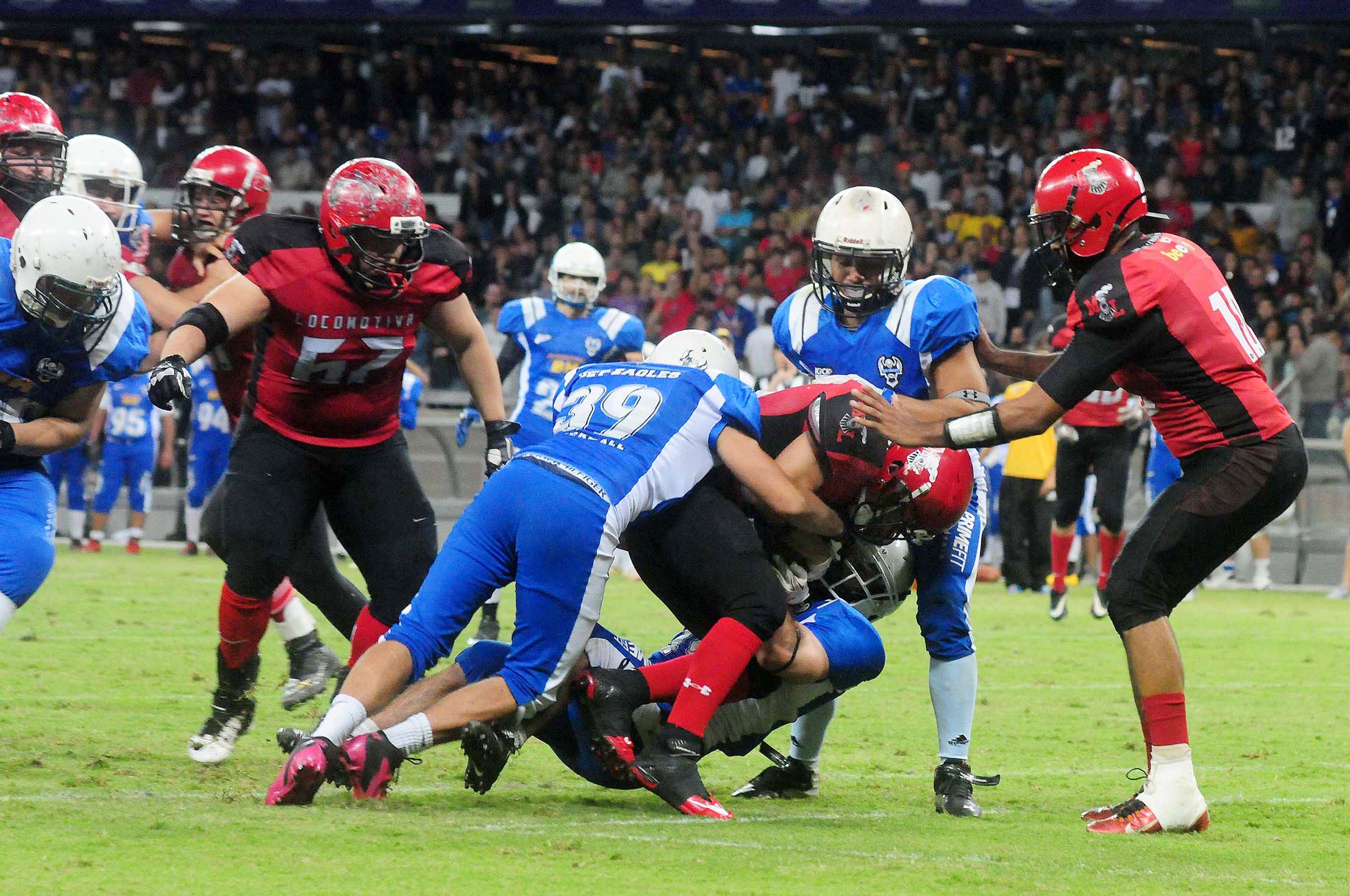 Times mineiros estreiam na elite do futebol americano no Brasil