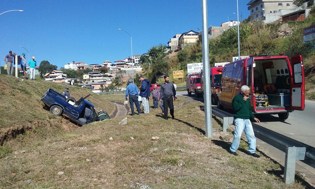SAÍDA DE PISTA NO TREVO DA BR  040