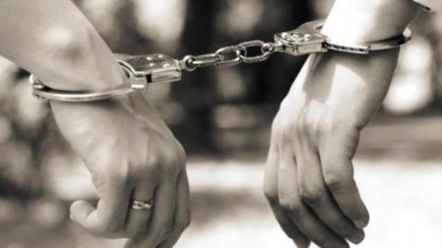 Casal é preso com drogas em Santos Dumont