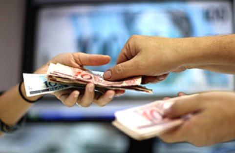 Prefeito confirma antecipação da metade do 13° salário de 2017