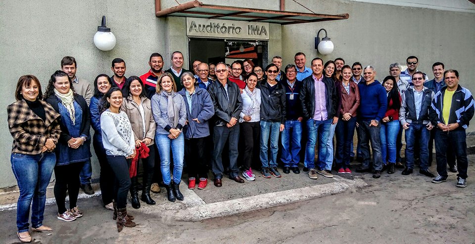 Veterinários de todo o estado participam de treinamento no IMA para atualização de conhecimentos