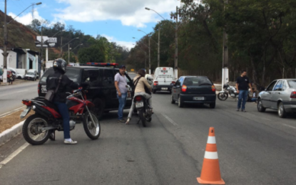 POLÍCIA CIVIL FISCALIZA MAIS DE 200 VEÍCULOS DURANTE OPERAÇÃO DE TRÂNSITO EM CORONEL FABRICIANO