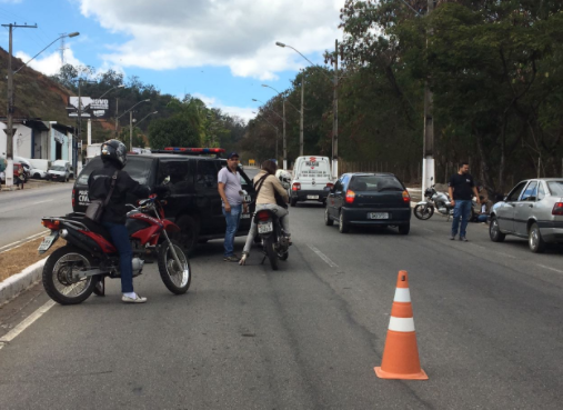 POLÍCIA CIVIL FISCALIZA MAIS DE 200 VEÍCULOS DURANTE OPERAÇÃO DE TRÂNSITO EM CORONEL FABRICIANO