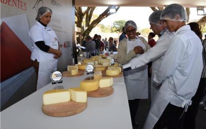 CONCURSO ESCOLHE OS MELHORES QUEIJOS MINAS ARTESANAL DO ESTADO/EM TIRADENTES MG