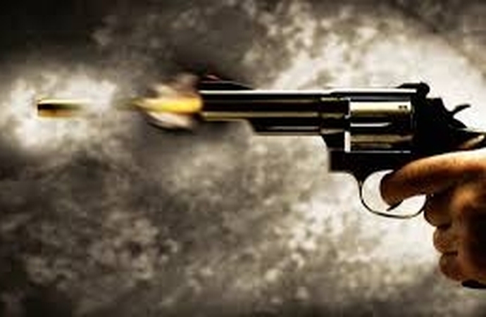 Homem é vítima de homicídio tentado no bairro Andarai