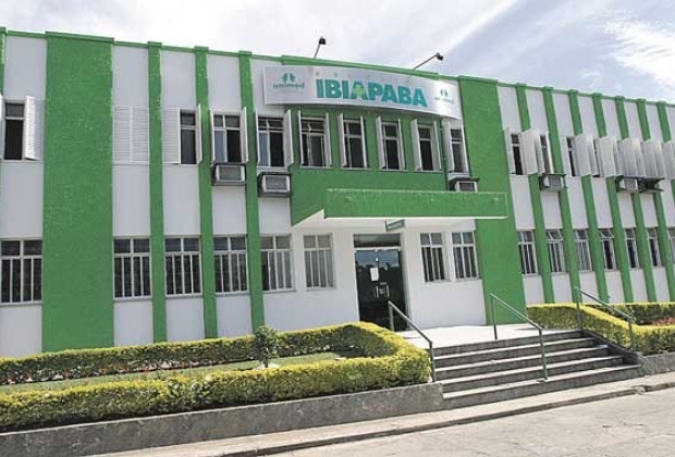 CÂMARA DE VEREADORES HOMENAGEIA OS 50 ANOS DO HOSPITAL IBIAPABA CEBAMS