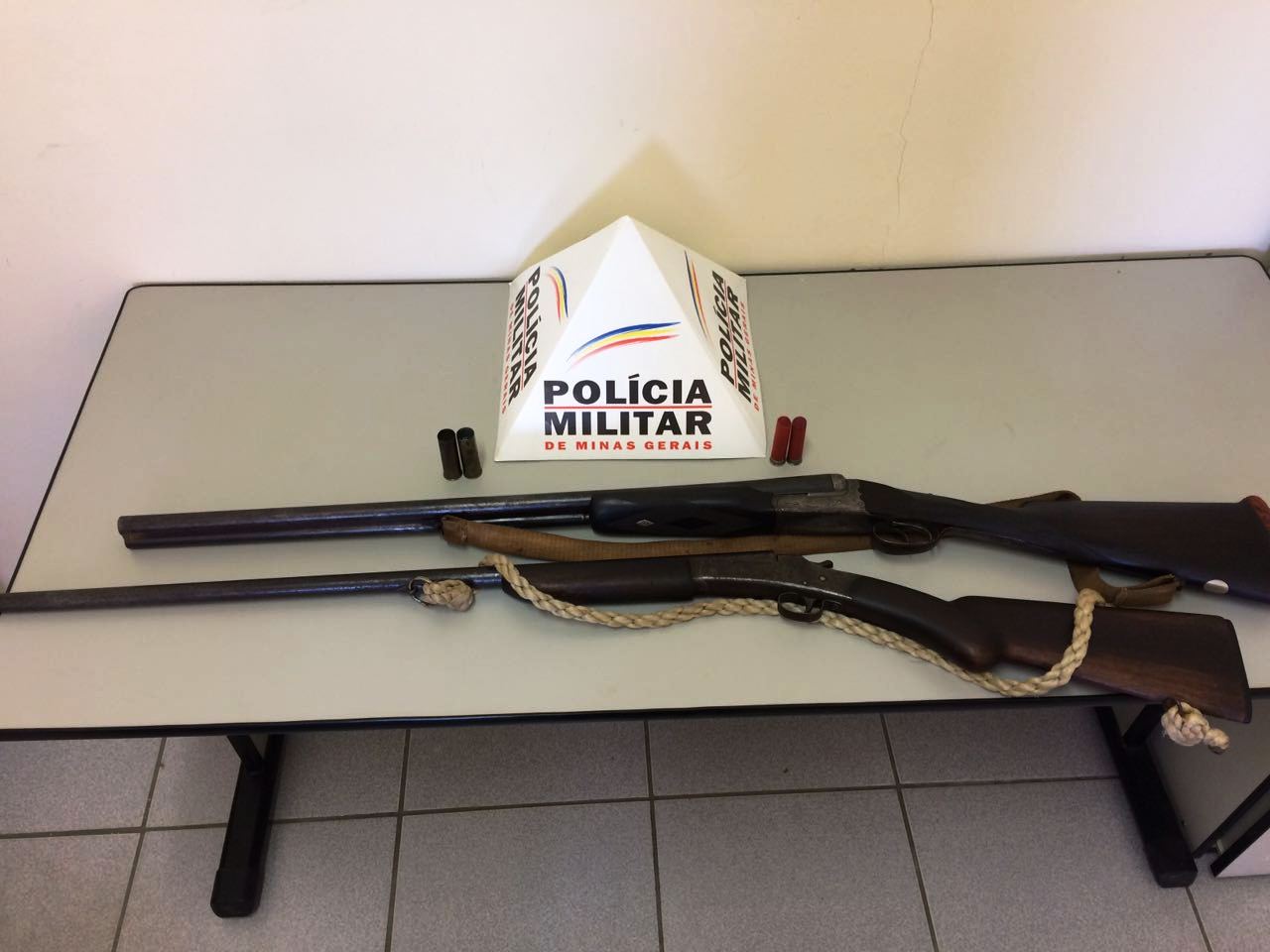 PM DO MEIO AMBIENTE APREENDE ARMA DE FOGO UTILIZADA EM CAÇA  ILEGAL