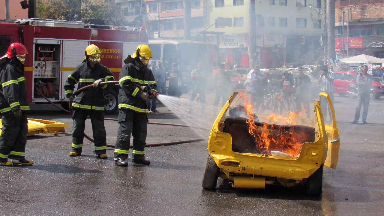 SEGUNDA COMPANHIA DE BOMBEIROS MILITARES REALIZOU SIMULADO DE ACIDENTE DE TRÂNSITO