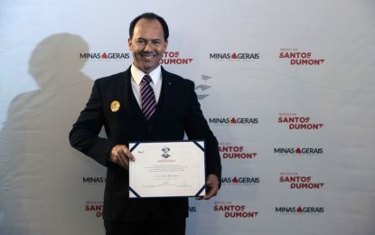 CHEFE DO 13° DEPARTAMENTO É HOMENAGEADO COM A MEDALHA SANTOS DUMONT