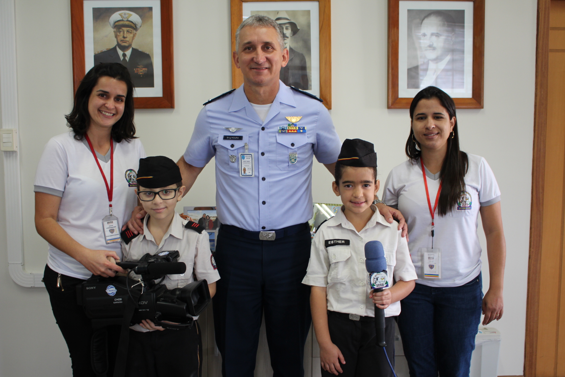 COLÉGIO TIRADENTES DA PMMG-UNIDADE BARBACENA VISITA A EPCAR