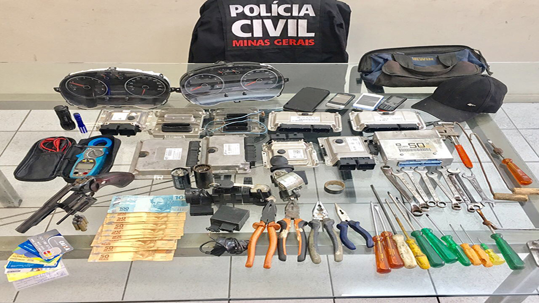 PCMG PRENDE TRIO SUSPEITO DE ROUBO DE VEÍCULOS EM NOVA LIMA