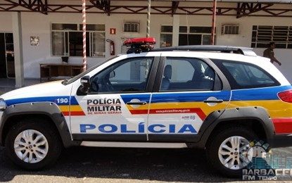 VEÍCULO É FURTADO NO BAIRRO MONSENHOR MÁRIO QUINTÃO EM BARBACENA