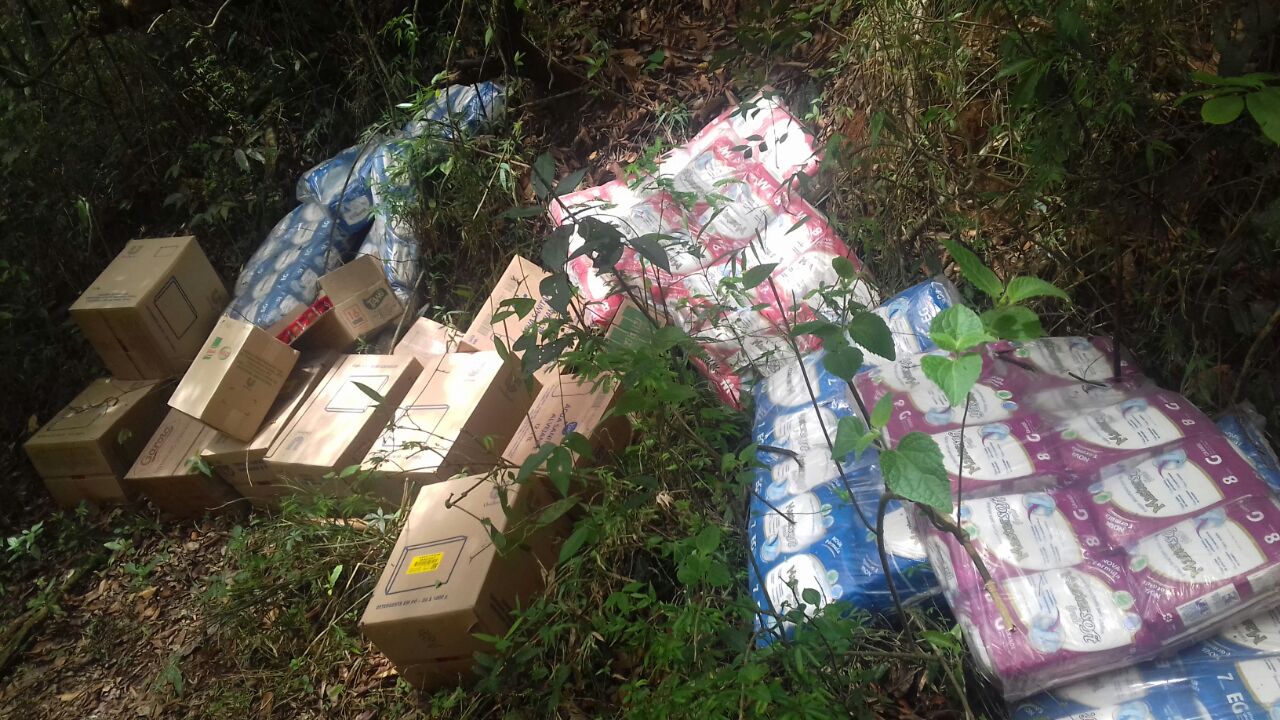 AUTORES DE ASSALTO A CAMINHÃO DE GÊNEROS ALIMENTÍCIOS EM BARBACENA SÃO PRESOS