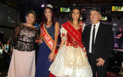 NÁDIA CAMPOS É ELEITA RAINHA DAS ROSAS 2017