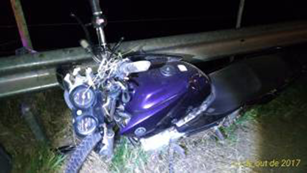 MOTOCICLISTAS INABILITADOS MORREM EM ACIDENTES NA RODOVIA DE SENHORA DOS REMÉDIOS-MG