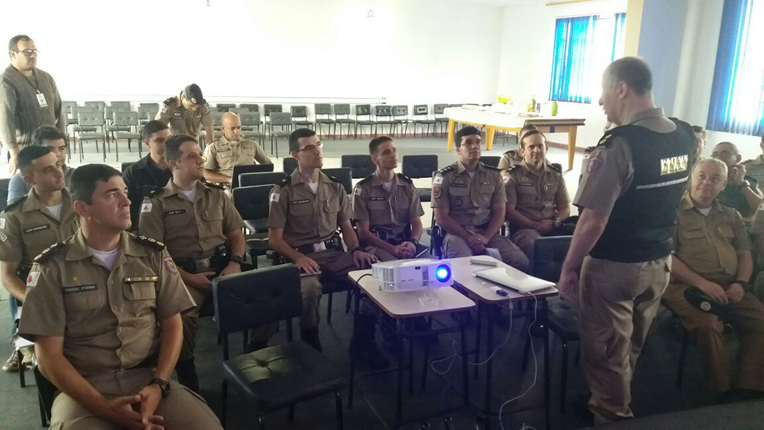 13ª RPM recebe Aspirantes a Oficial para fazer sua arregimentação.