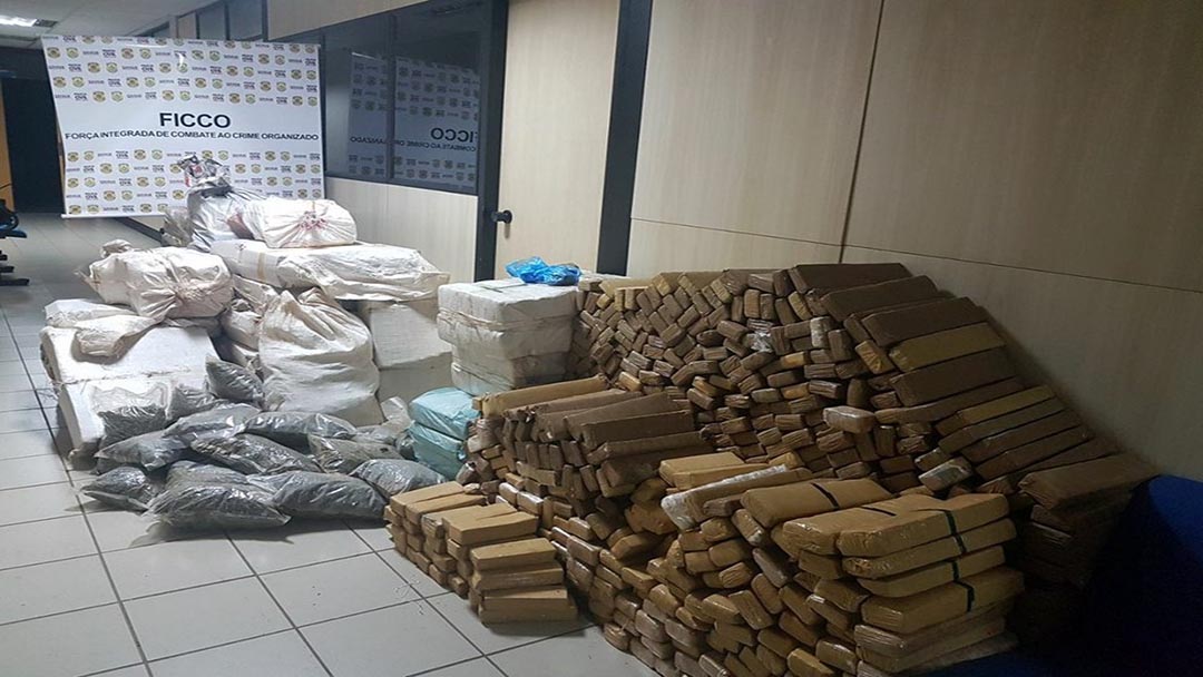 FICCO prende três pessoas e apreende uma tonelada e meia de maconha no Triângulo