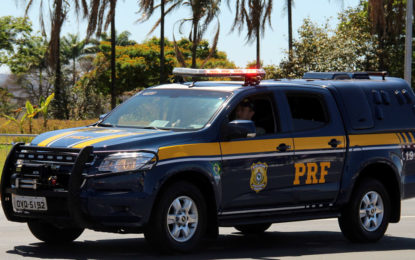 PRF apreende R$ 1,5 milhão em cigarros contrabandeados