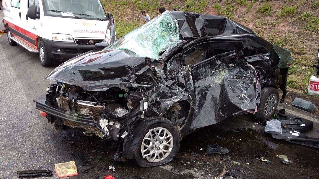 ACIDENTE BR-040 KM 695 ALFREDO VASCONCELOS/MG