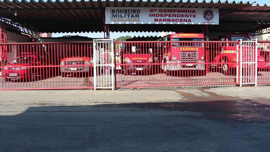 BOMBEIROS DE BARBACENA REALIZAM SOLENIDADE PARA COMEMORAR ANIVERSÁRIO