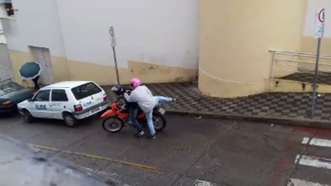 UM DOS AUTORES DE ASSALTO A AGÊNCIA DOS CORREIOS EM BARBACENA É PRESO