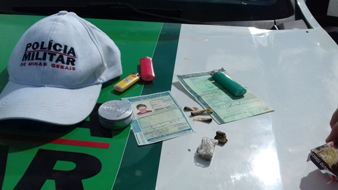 PMR flagra condutores portando maconha na MGC 482 em Conselheiro Lafaiete e Catas Altas na Noruega