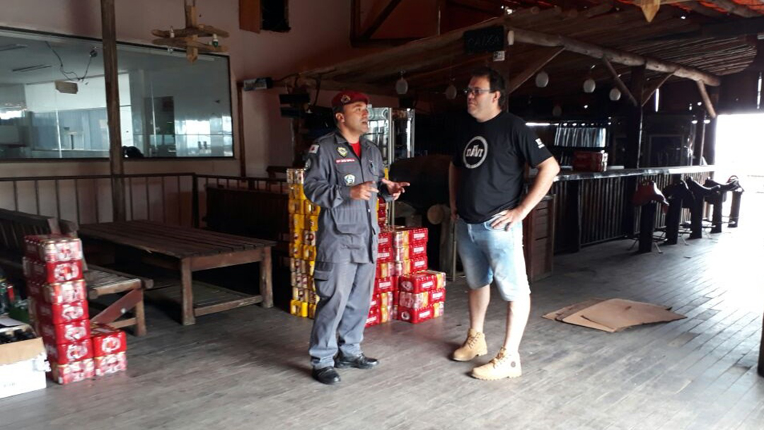 BOMBEIROS VISTORIAM LOCAIS DE FESTAS DE FIM DE ANO