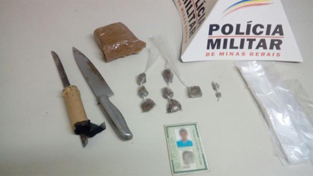 Drogas são localizadas em apartamento de albergado no Bairro Grogotó em Barbacena