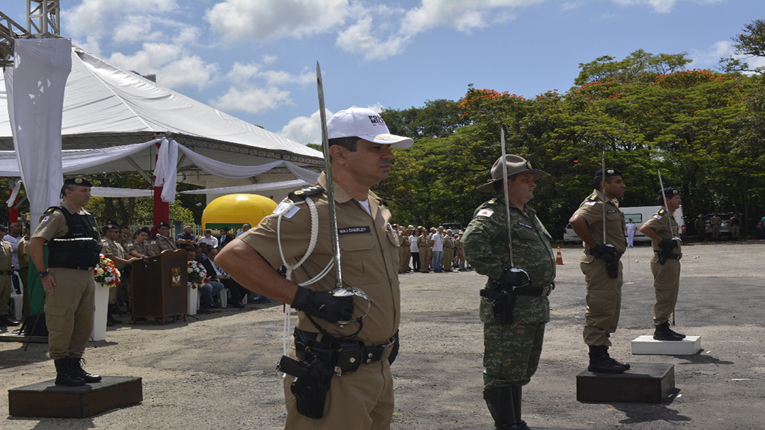 13ª RPM REALIZA PASSAGEM DE COMANDO CONJUNTA