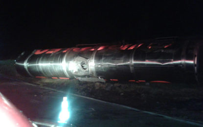 ACIDENTE AUTOMOBILÍSTICO KM 677 PROXIMIDADES DO DISTRITO DE HERMÍLIO ALVES