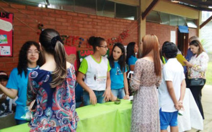 Alunos de Correia de Almeida promovem ações de valorização da vida no campo