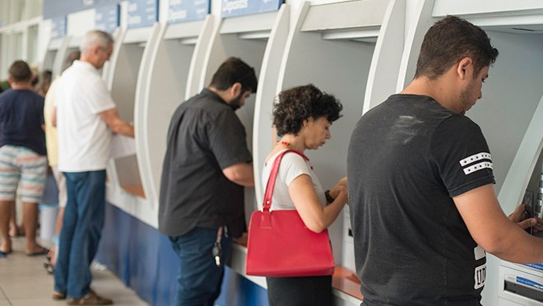 Procon Municipal notifica bancos para garantir direito dos consumidores