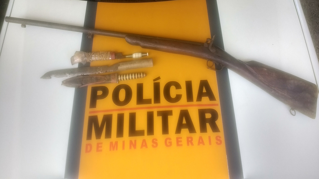 Polícia Militar Rodoviária apreende arma de fogo na MG 383 em  Congonhas-MG