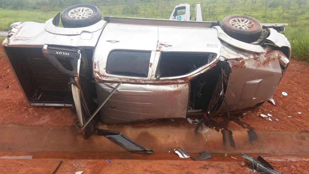 Condutor perde controle de veículo em São Brás do Suaçuí