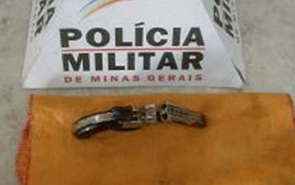 Grupo Tático Rodoviário apreende arma de fogo durante abordagem a veículo na BR 265 em Barbacena