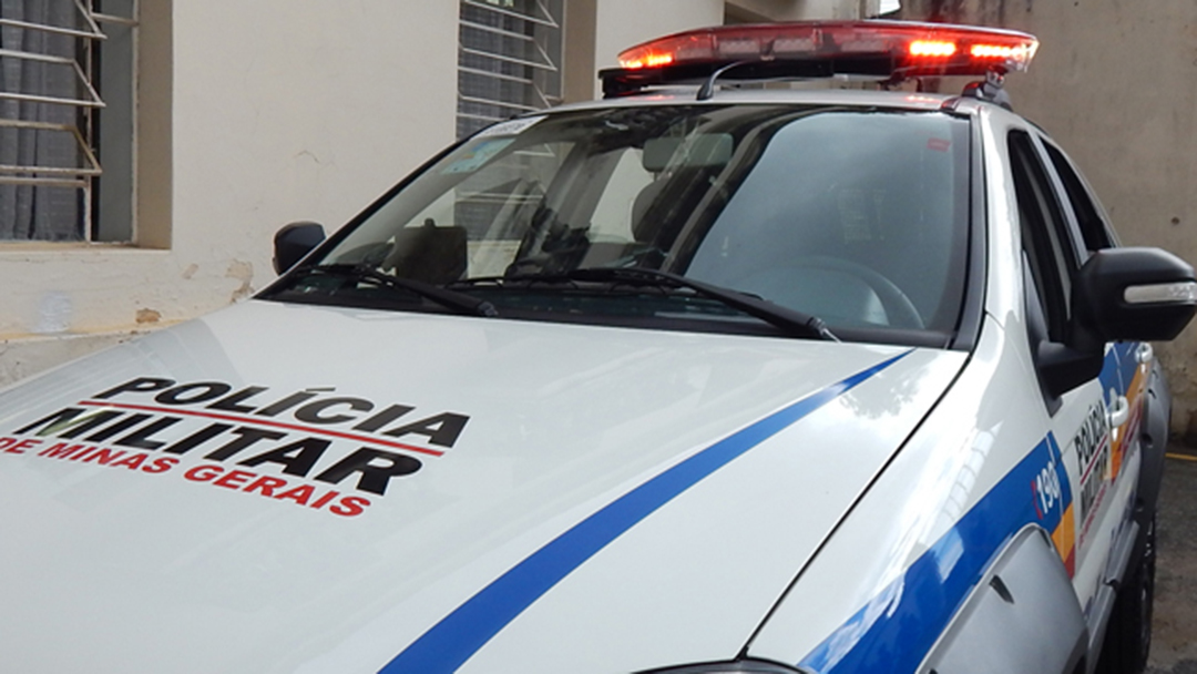 Família é rendida em residência por trio armado em Santa Bárbara do Tugúrio/MG