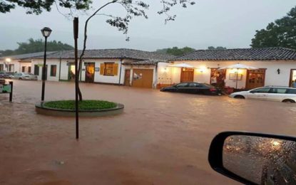 CHUVA CAUSAM TRANSTORNOS NA HISTÓRICA TIRADENTES