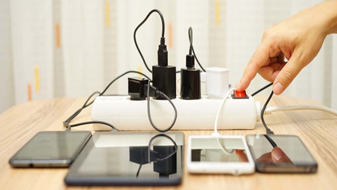 CEMIG RECOMENDA CUIDADOS COM DISPOSITIVOS MÓVEIS