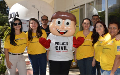 DETRAN-MG REALIZA LANÇAMENTO DA CAMPANHA MAIO AMARELO COM CRIANÇAS DE ESCOLA ESTADUAL