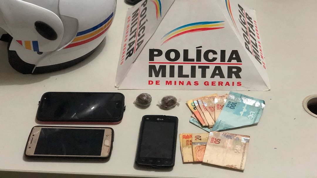 POLÍCIA MILITAR APREENDE GRANDE QUANTIDADE DE DROGAS/VEJA MAIS
