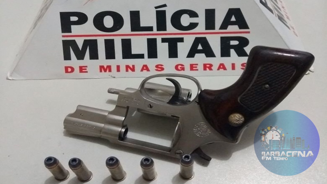 POLÍCIA MILITAR RETIRA ARMA DE CIRCULAÇÃO EM SÃO JOÃO DEL-REI-MG